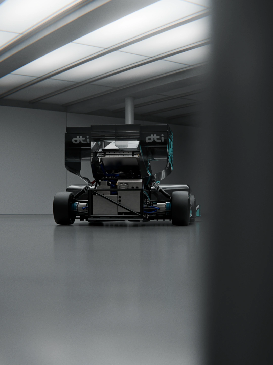 HyDriven Mira. View of the rear behind a pillar.